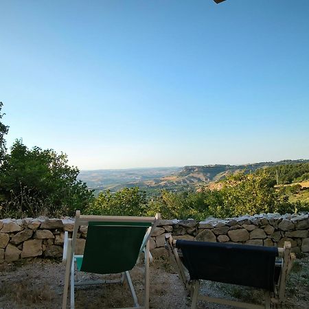 La Casa Dalle Finestre Blu Abbateggio 外观 照片